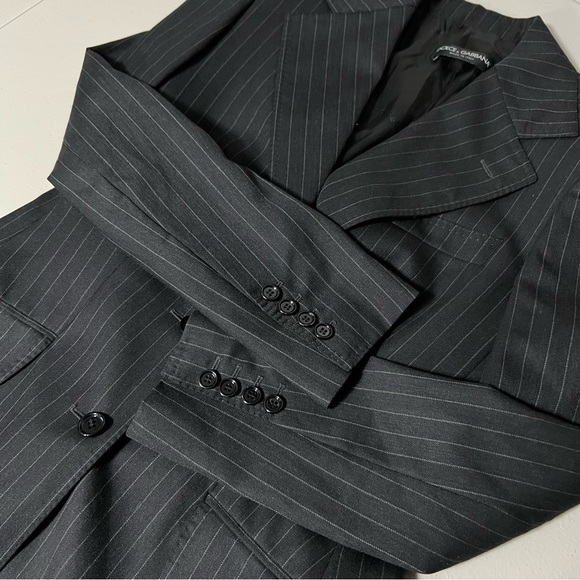 dolce & Gabbana Women pinstripe slim-cut buttoned blazer - Picture 6 of 14